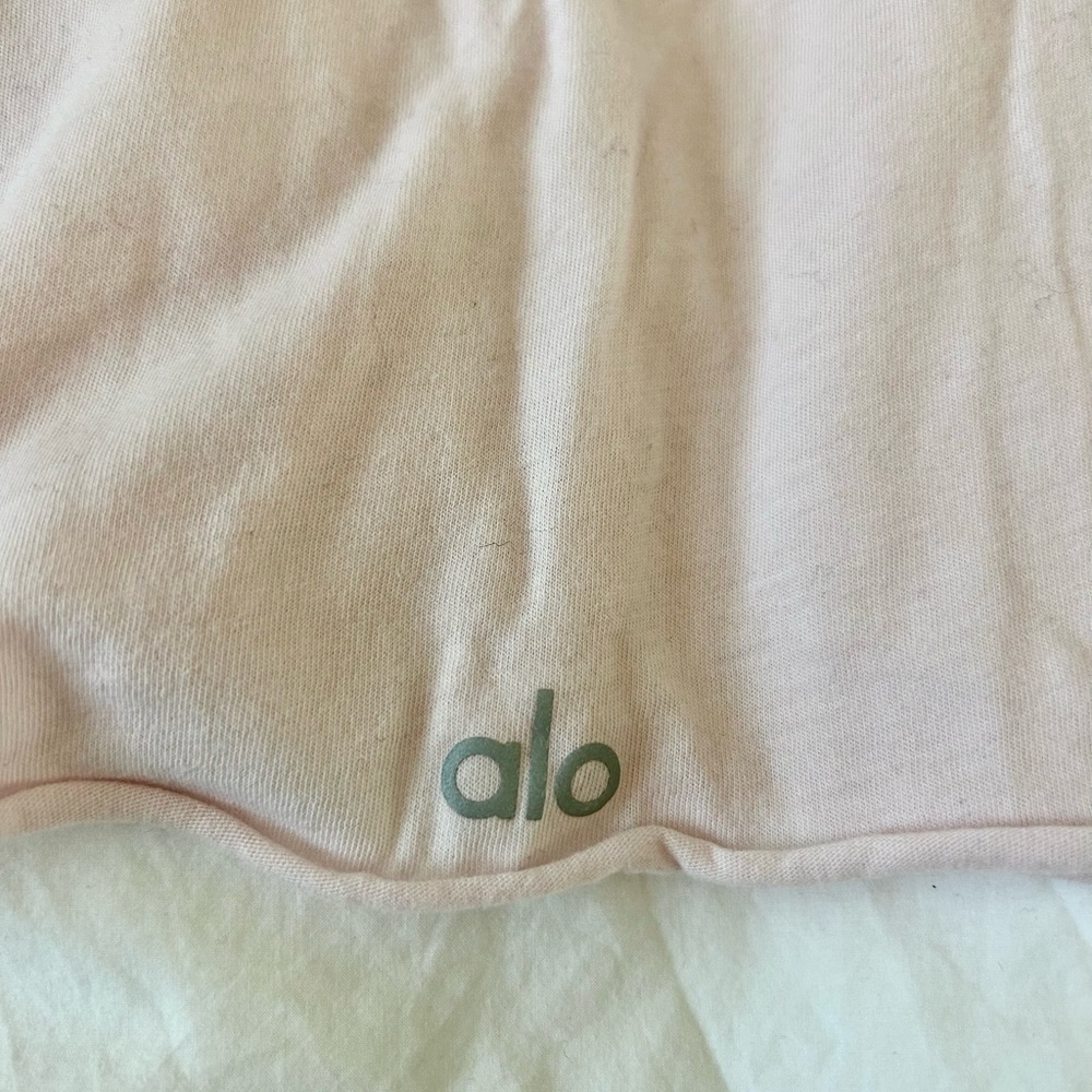 ALO Yoga Pale Pink Cropped Tank - Picture 3 of 4